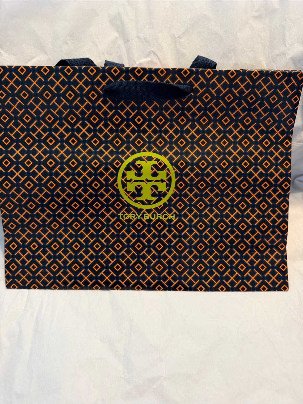 Tory Burch Emerson leather crossbody bag - Picture 8 of 11